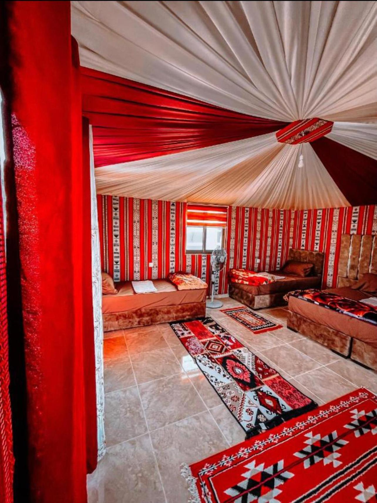 Rum Magic Luxury Camp Wadi Rum Esterno foto